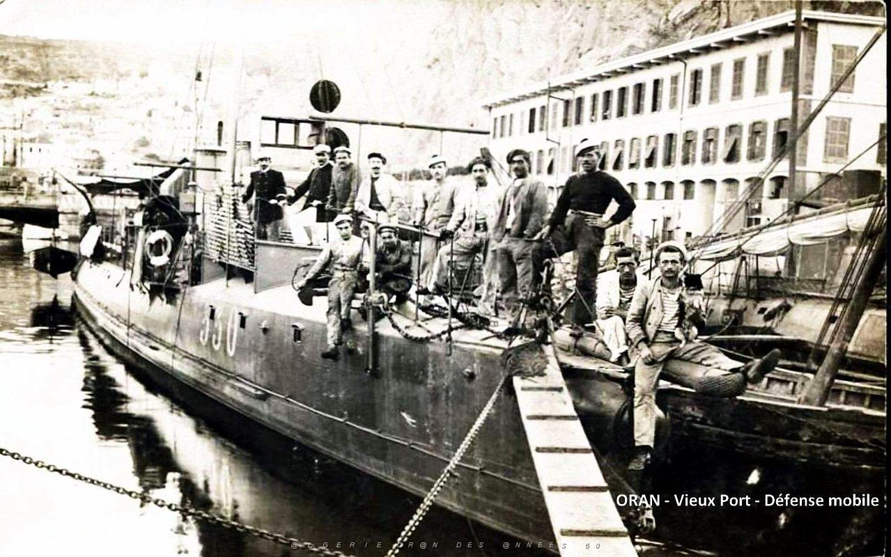 778- Oran - Vieux port - Defense mobile.jpg